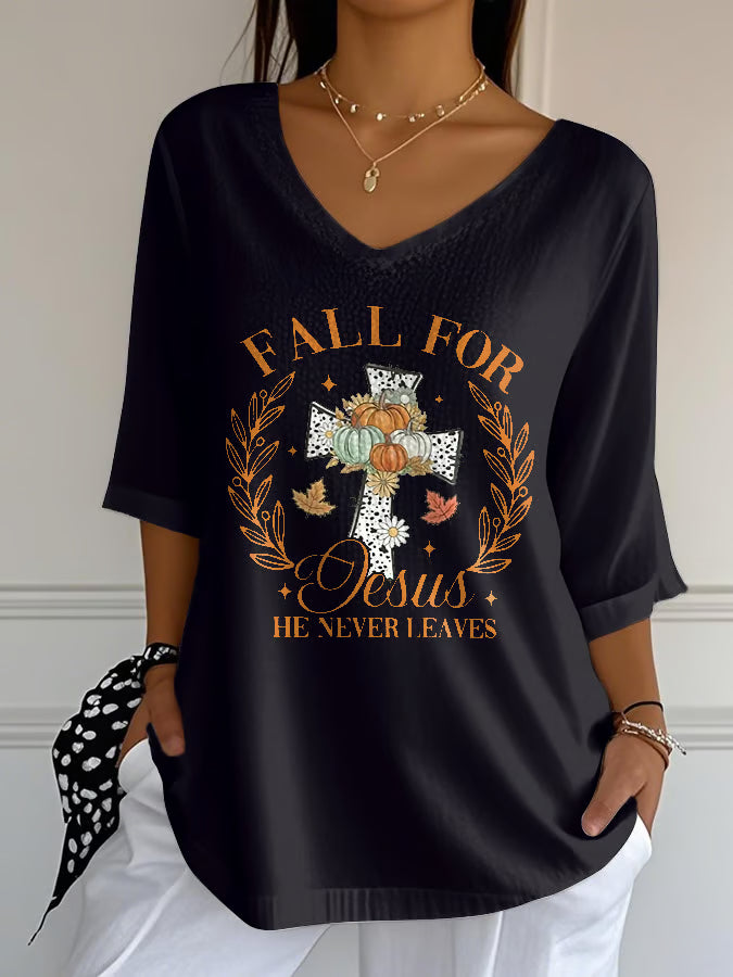 Women's Fall For Jesus He Never Leaves Print T-Shirt